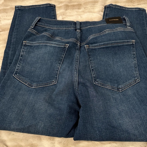 Express Mom Jeans - Picture 2 of 3